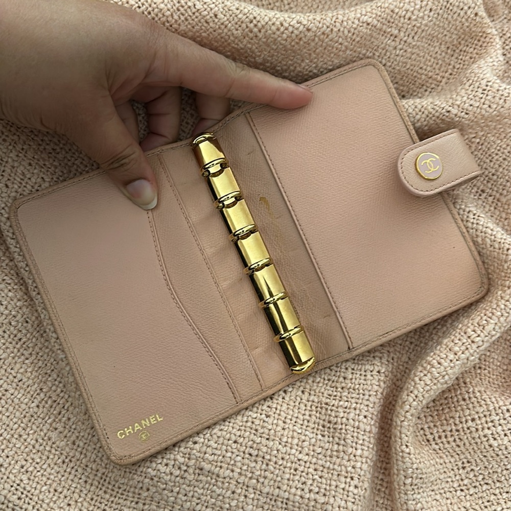 Chanel Agenda View 3